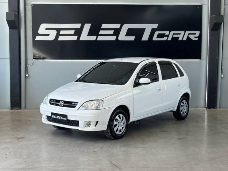 CHEVROLET - CORSA - 2006/2006 - Branca - R$ 24.900,00