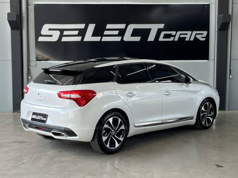 CITROËN - DS5 - 2014/2014 - Branca - R$ 69.900,00