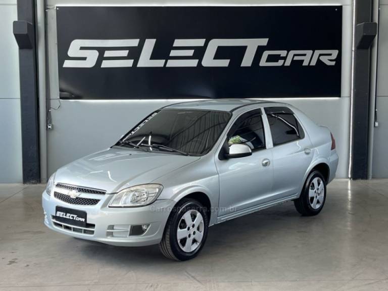CHEVROLET - PRISMA - 2012/2012 - Prata - R$ 32.900,00