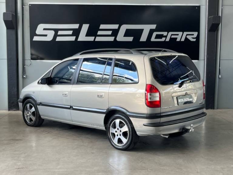 CHEVROLET - ZAFIRA - 2004/2004 - Bege - R$ 26.900,00