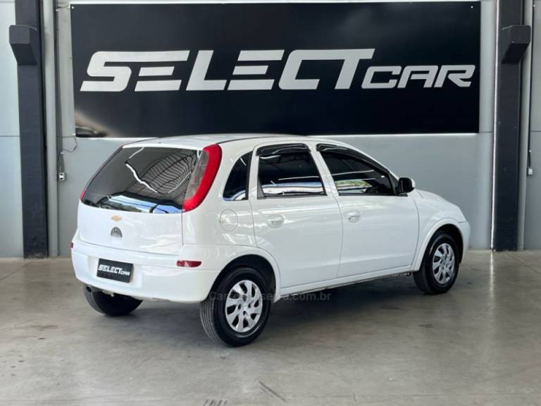 CHEVROLET - CORSA - 2006/2006 - Branca - R$ 24.900,00
