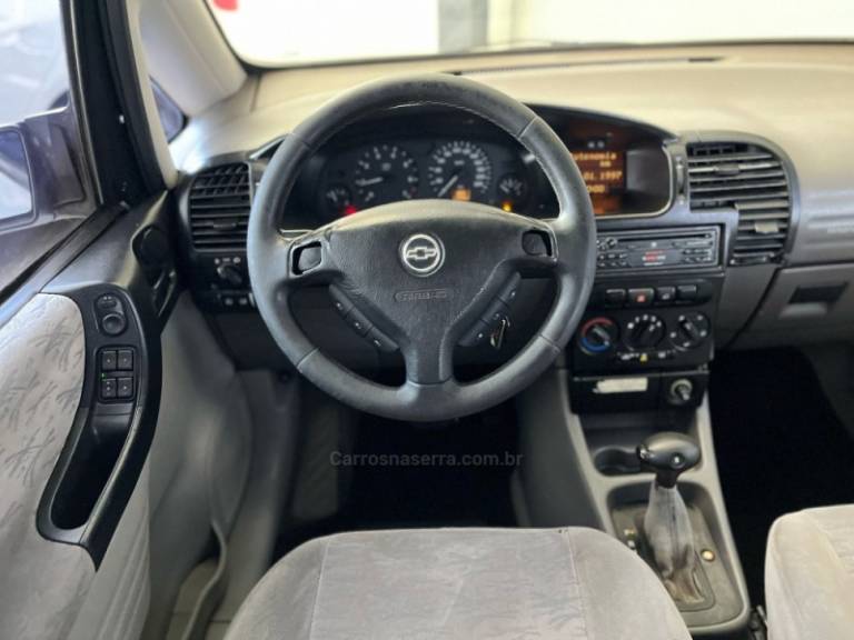 CHEVROLET - ZAFIRA - 2004/2004 - Bege - R$ 26.900,00