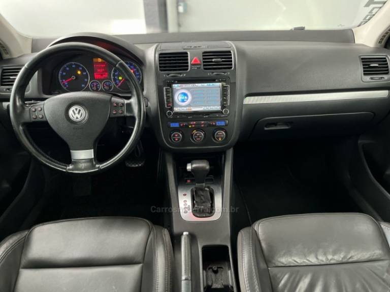 VOLKSWAGEN - JETTA - 2008/2008 - Prata - R$ 49.900,00
