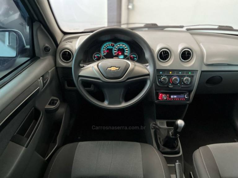 CHEVROLET - PRISMA - 2012/2012 - Prata - R$ 32.900,00