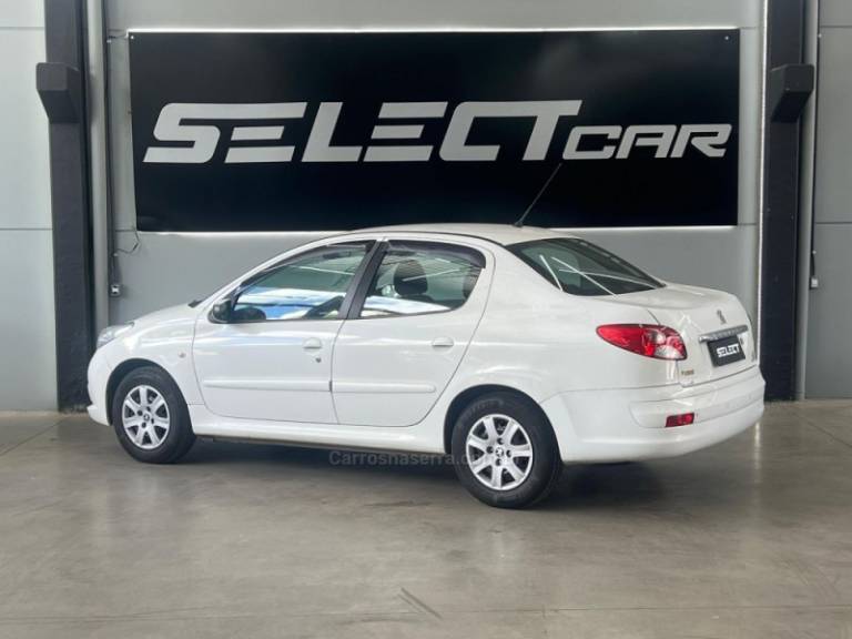 PEUGEOT - 207 - 2013/2013 - Branca - R$ 29.900,00