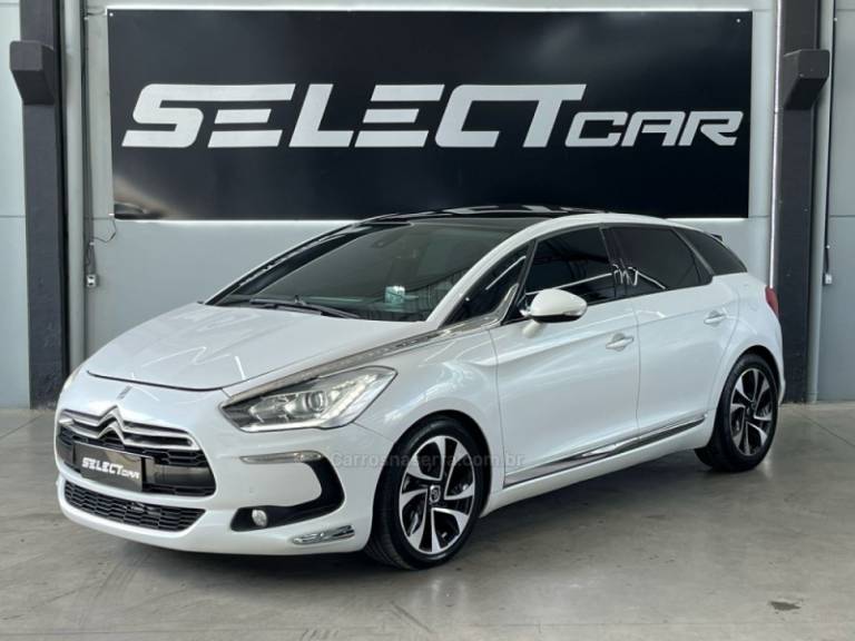 CITROËN - DS5 - 2014/2014 - Branca - R$ 69.900,00
