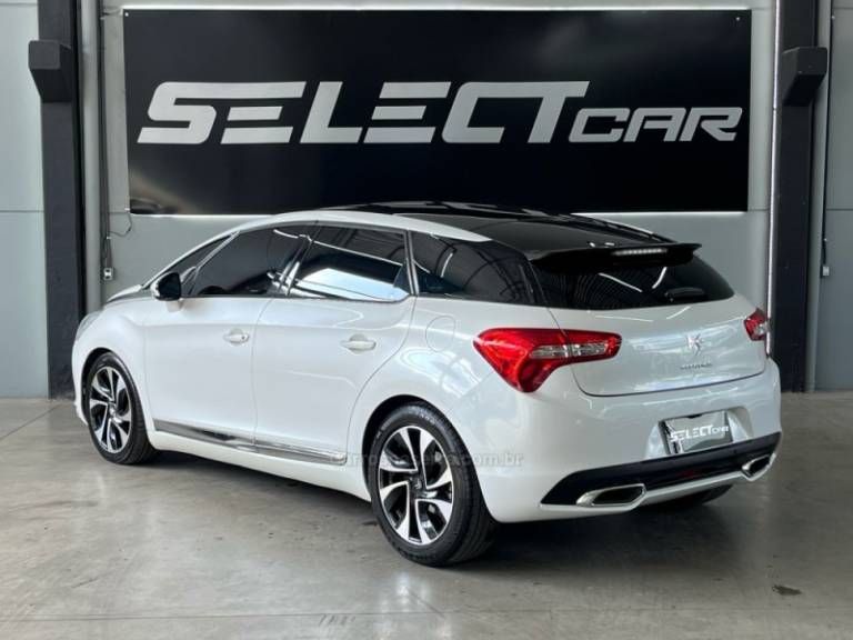CITROËN - DS5 - 2014/2014 - Branca - R$ 69.900,00