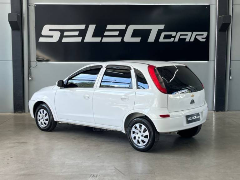 CHEVROLET - CORSA - 2006/2006 - Branca - R$ 24.900,00